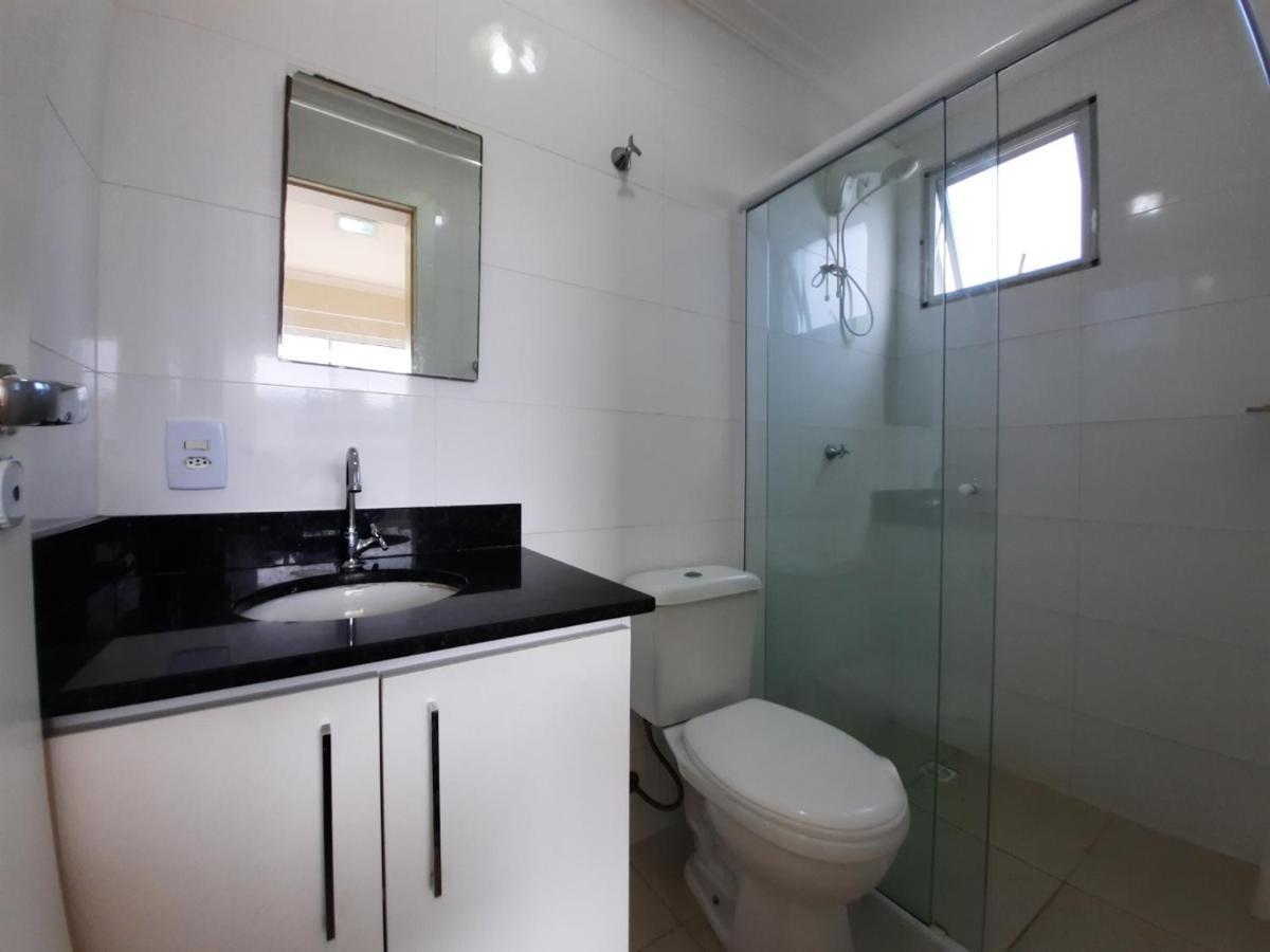 Apartamento 3 Quartos 8 Pessoas A 50 Mts Da Praia De Bombas, A 100M Da Passarela Do Ribeiro Бомбіняс Екстер'єр фото